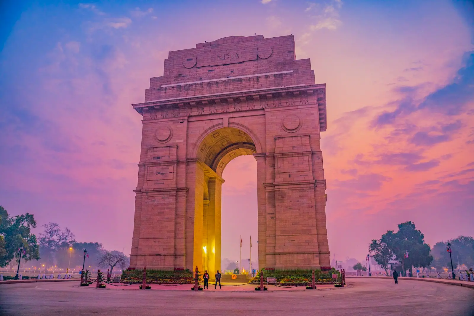 India Gate, New Delhi, at dusk